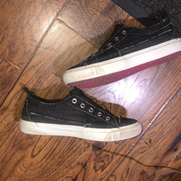 Black distressed Babalu Corkys - Picture 2 of 9